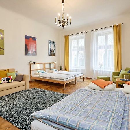 Plac Mariacki 8 Apartment คราคูฟ ภายนอก รูปภาพ