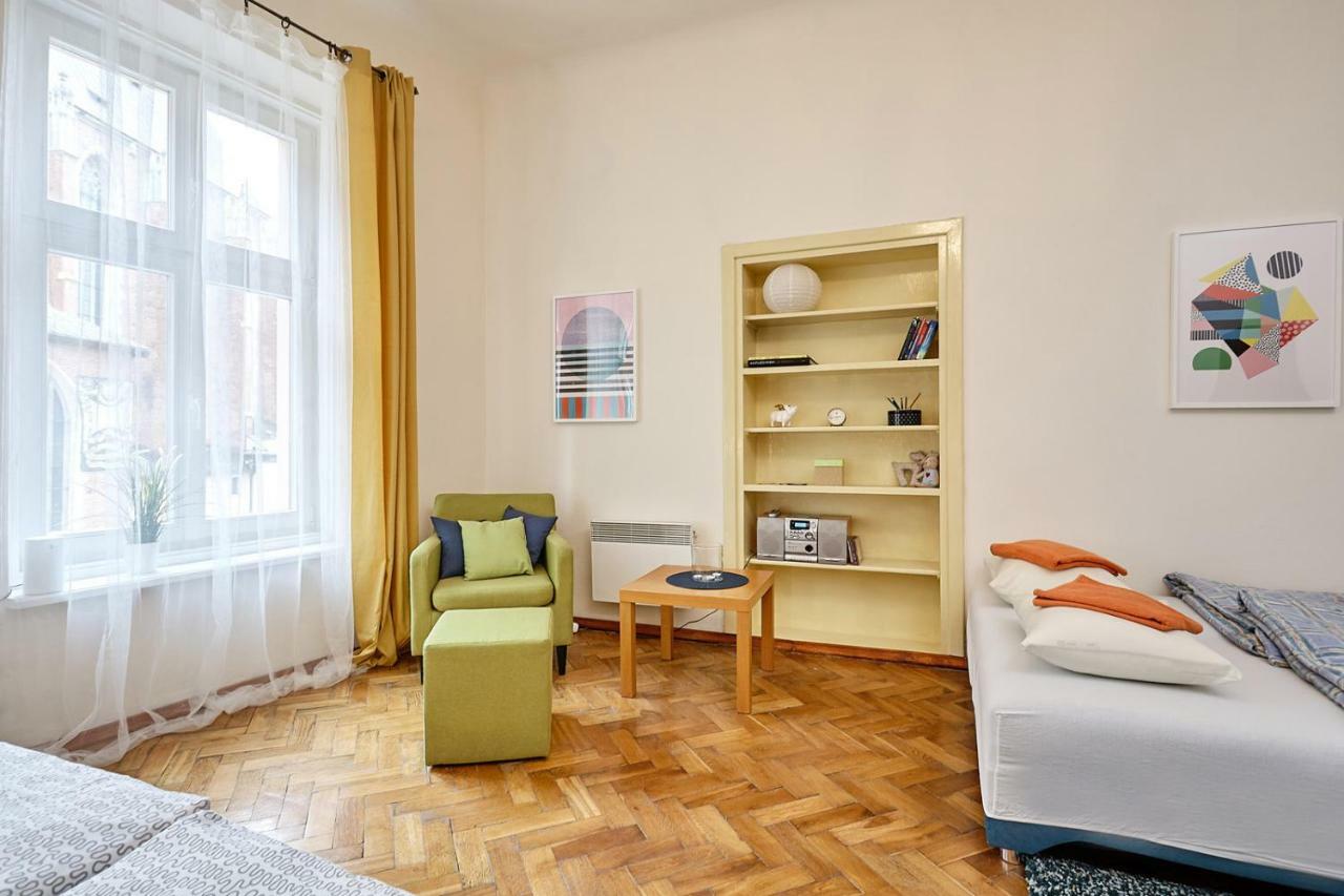 Plac Mariacki 8 Apartment คราคูฟ ภายนอก รูปภาพ