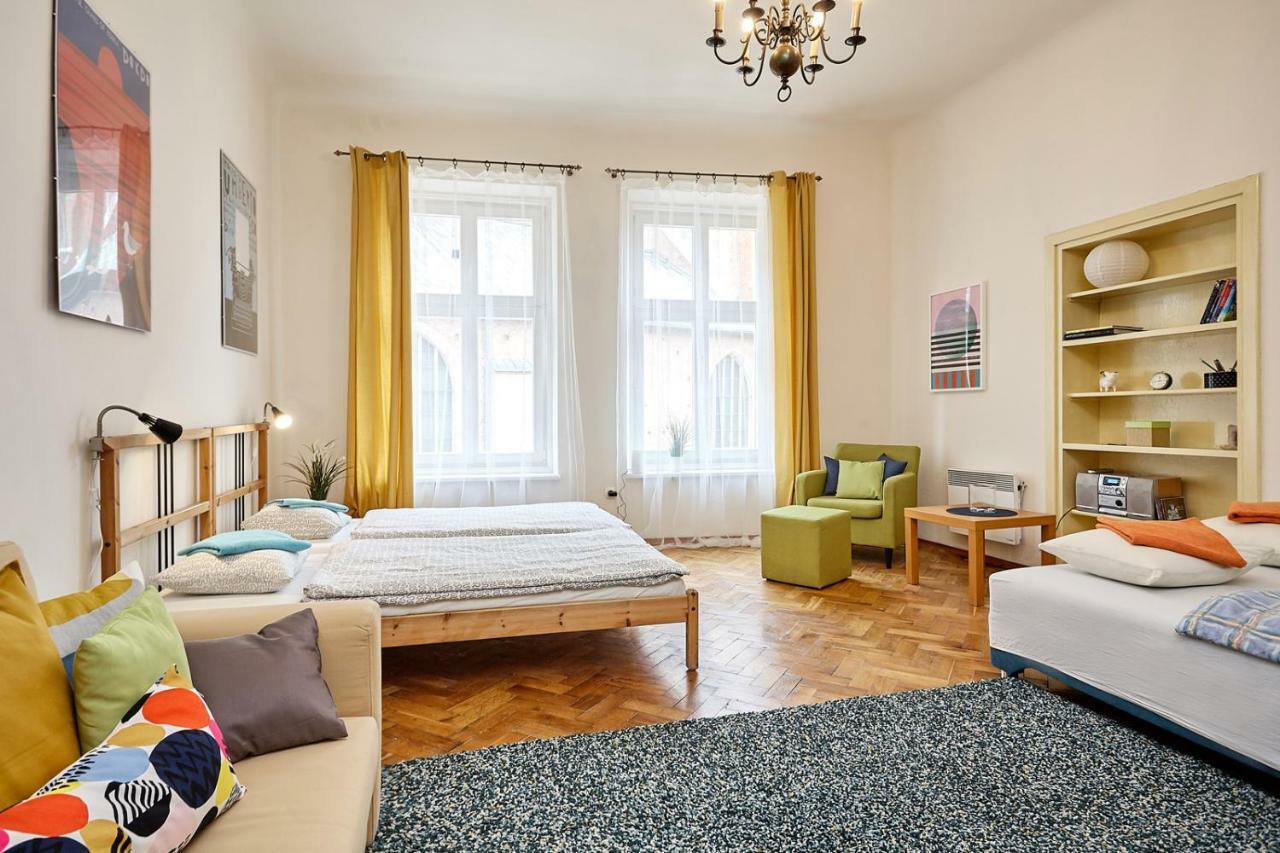Plac Mariacki 8 Apartment คราคูฟ ภายนอก รูปภาพ