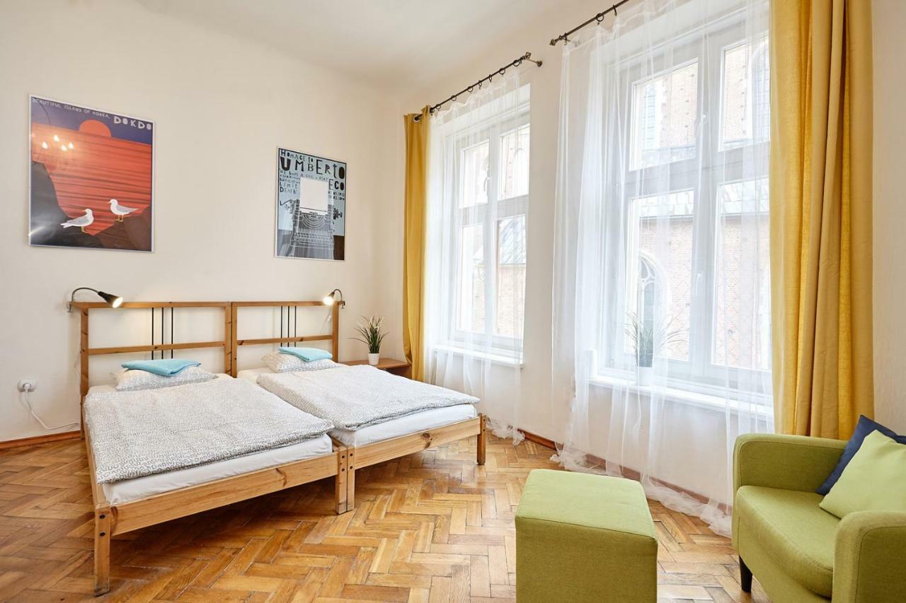 Plac Mariacki 8 Apartment คราคูฟ ภายนอก รูปภาพ