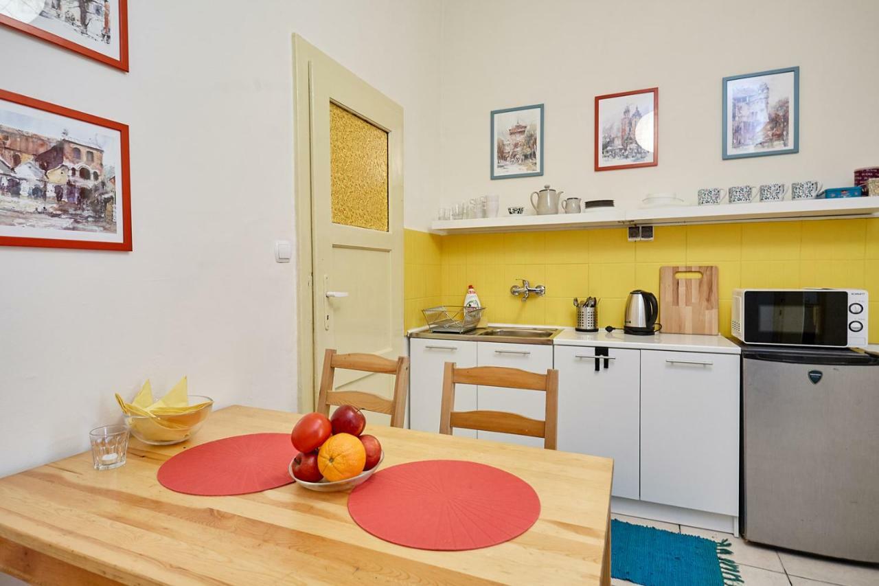 Plac Mariacki 8 Apartment คราคูฟ ภายนอก รูปภาพ
