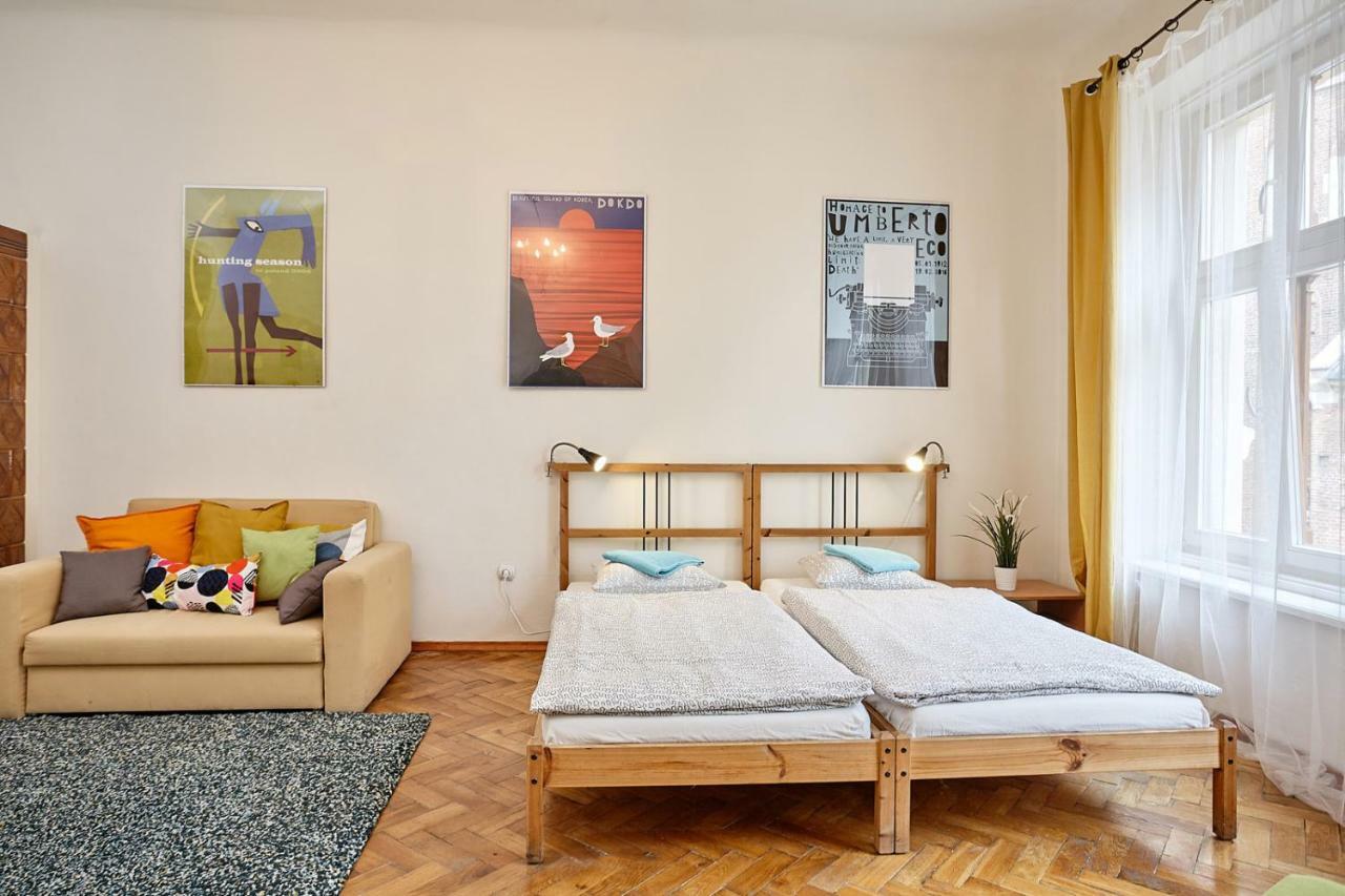 Plac Mariacki 8 Apartment คราคูฟ ภายนอก รูปภาพ