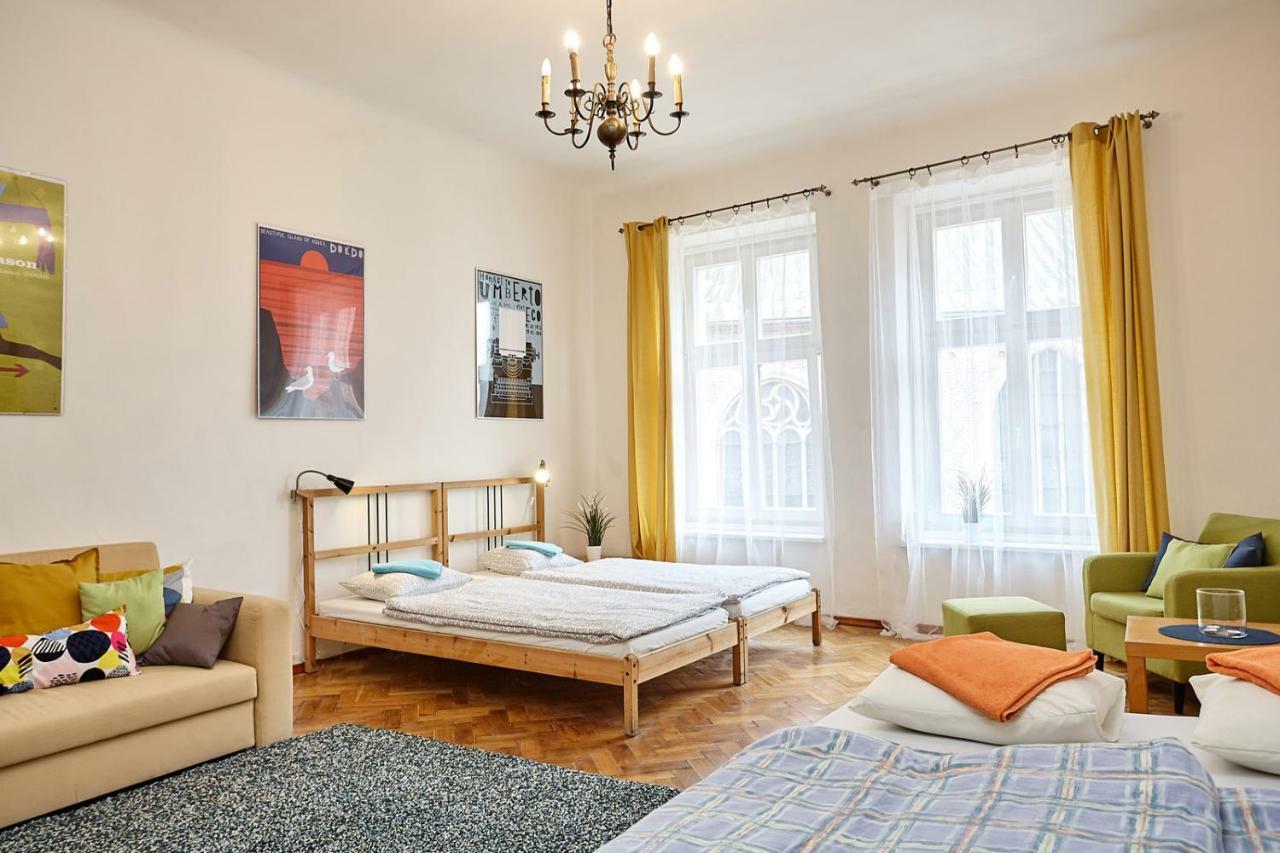 Plac Mariacki 8 Apartment คราคูฟ ภายนอก รูปภาพ