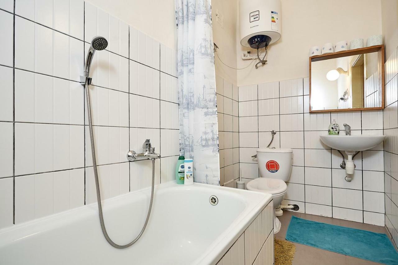 Plac Mariacki 8 Apartment คราคูฟ ภายนอก รูปภาพ